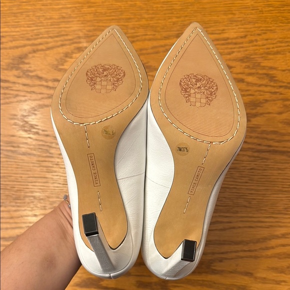 Vince Camuto White Heels Classic Pointed-Toe Pumps - Picture 5 of 5